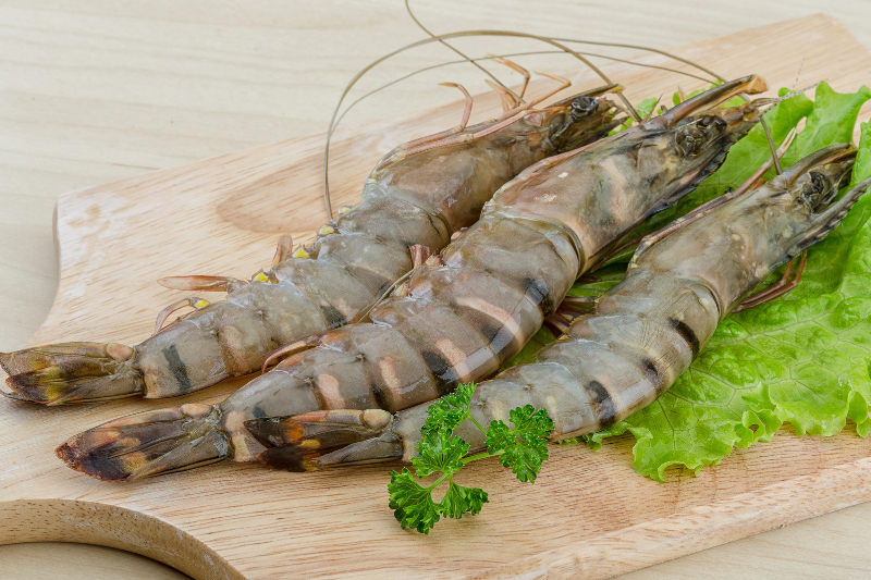 tôm sú hộp 8 con