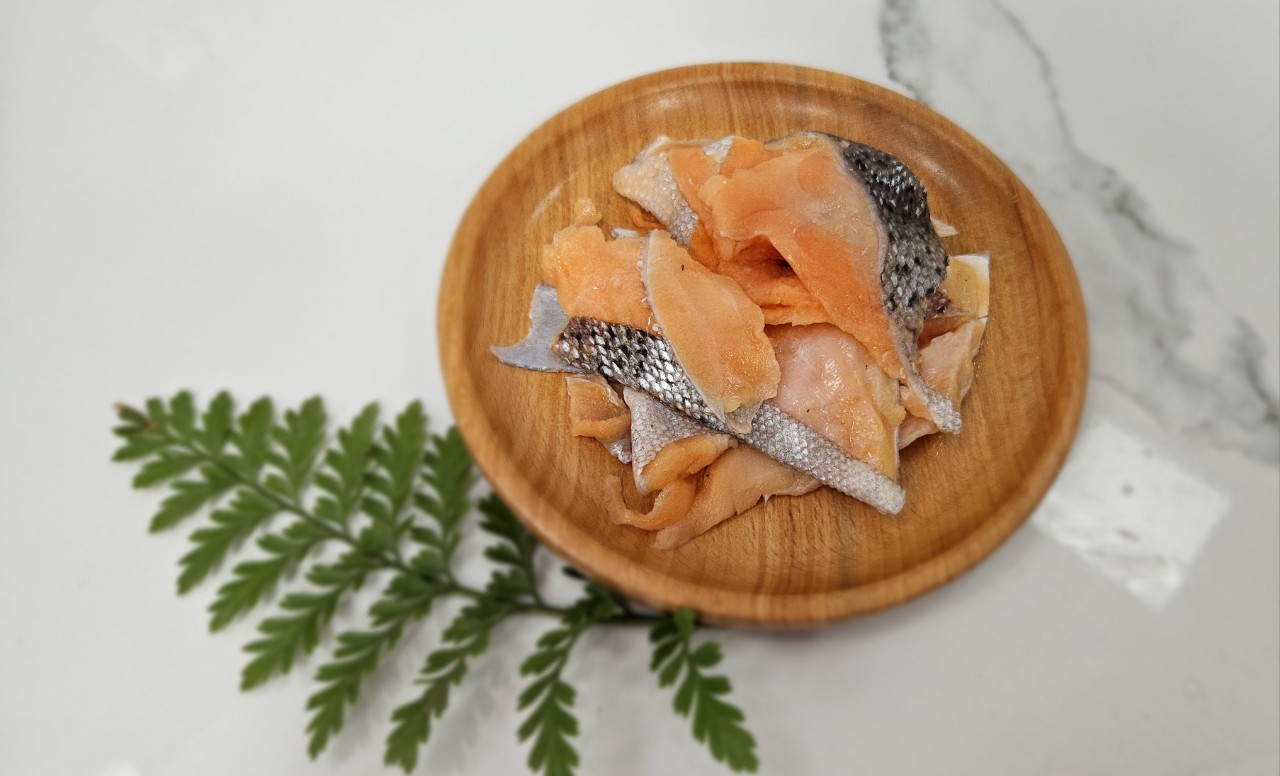 cá hồi vụn nhật
