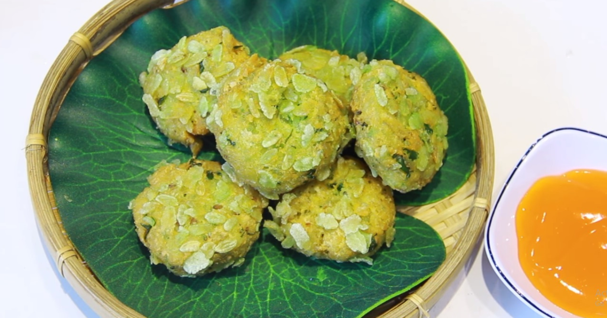 chả cốm hấp lá sen